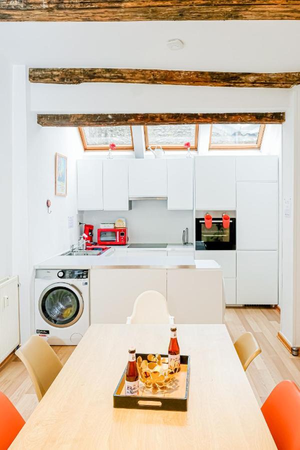 Les Cerisiers - Duplex De Standing Au Centre De Namur Luaran gambar